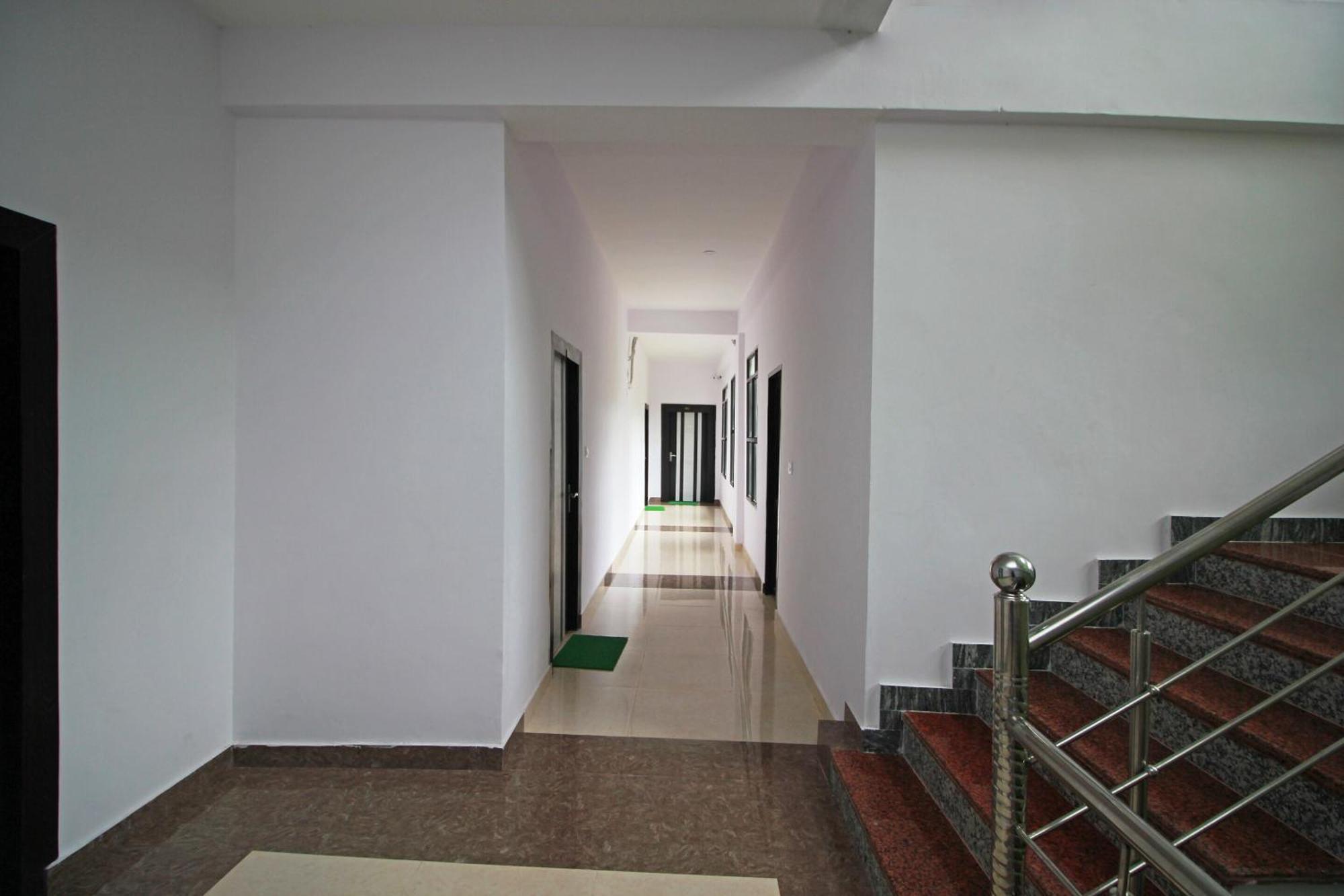 Oyo Hotel Chandni Dharamshala Ngoại thất bức ảnh