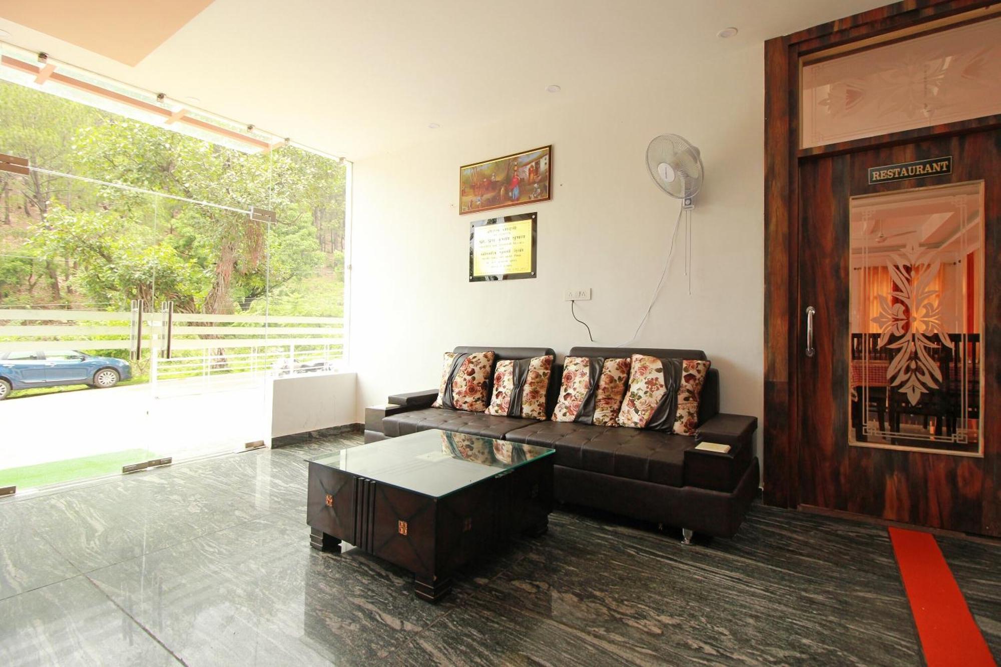 Oyo Hotel Chandni Dharamshala Ngoại thất bức ảnh