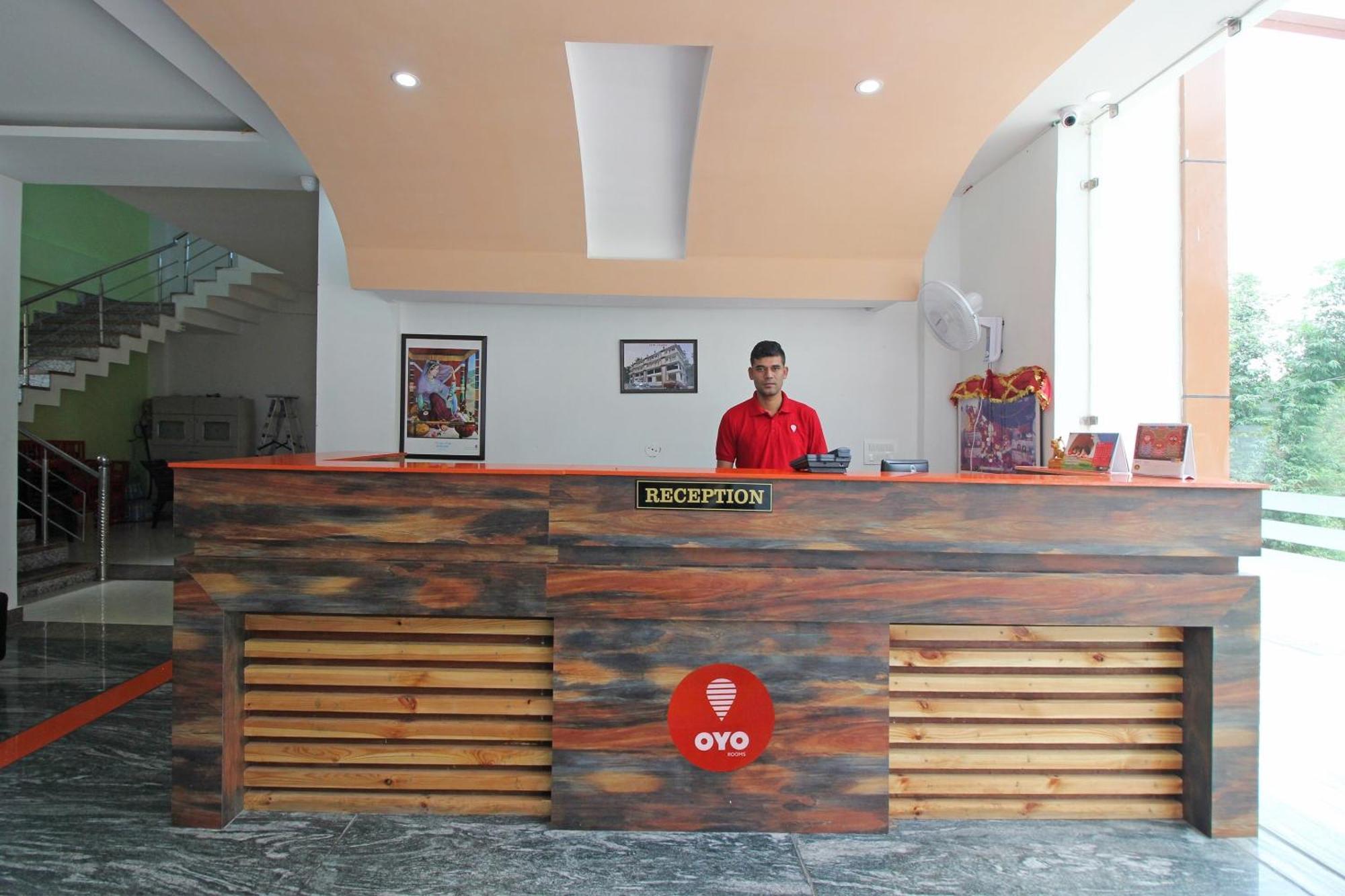 Oyo Hotel Chandni Dharamshala Ngoại thất bức ảnh